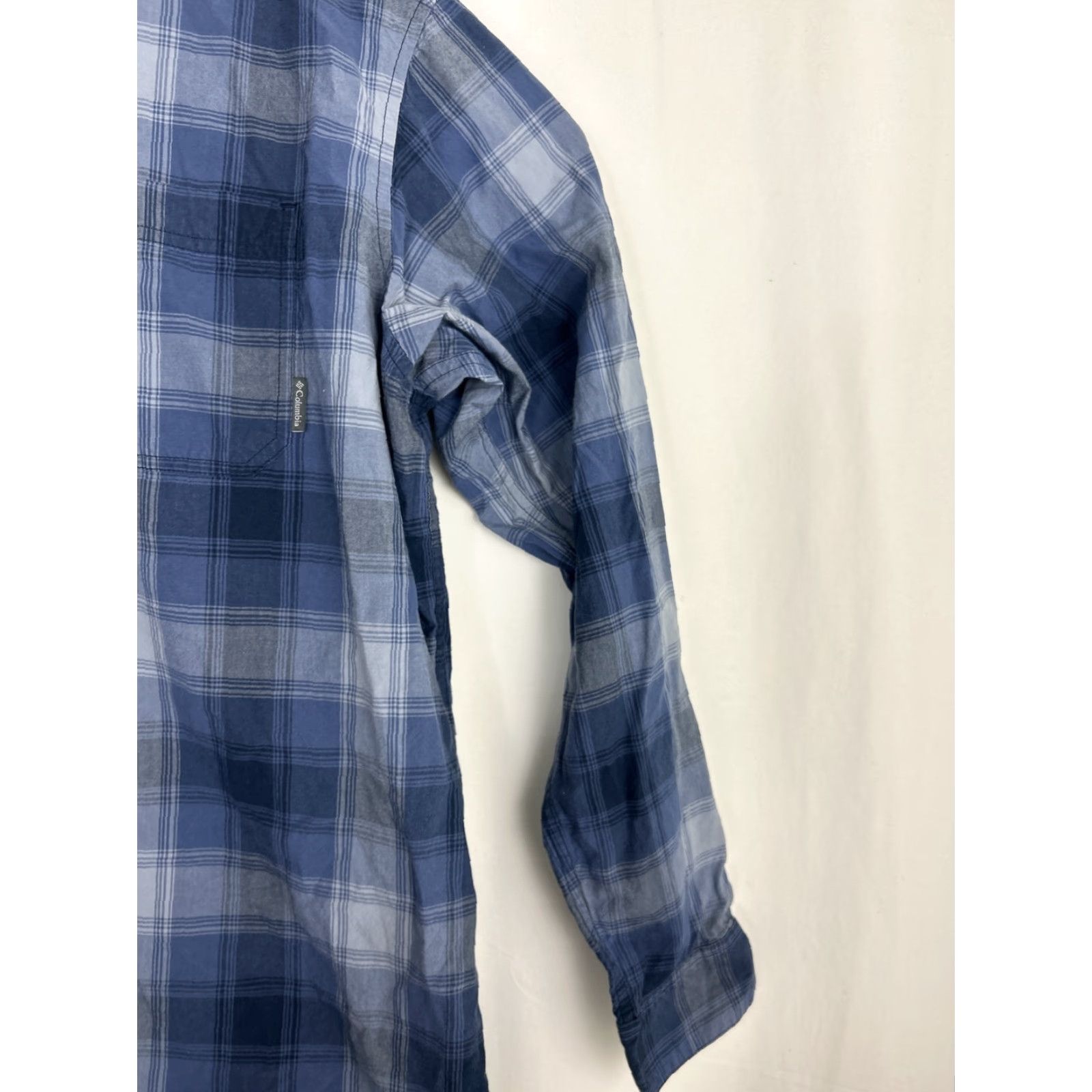 Vintage Columbia Mens XL Blue Plaid Button Up Shirt Long Sleeve Casual Cotton Size US XL / EU 56 / 4 - 5 Thumbnail