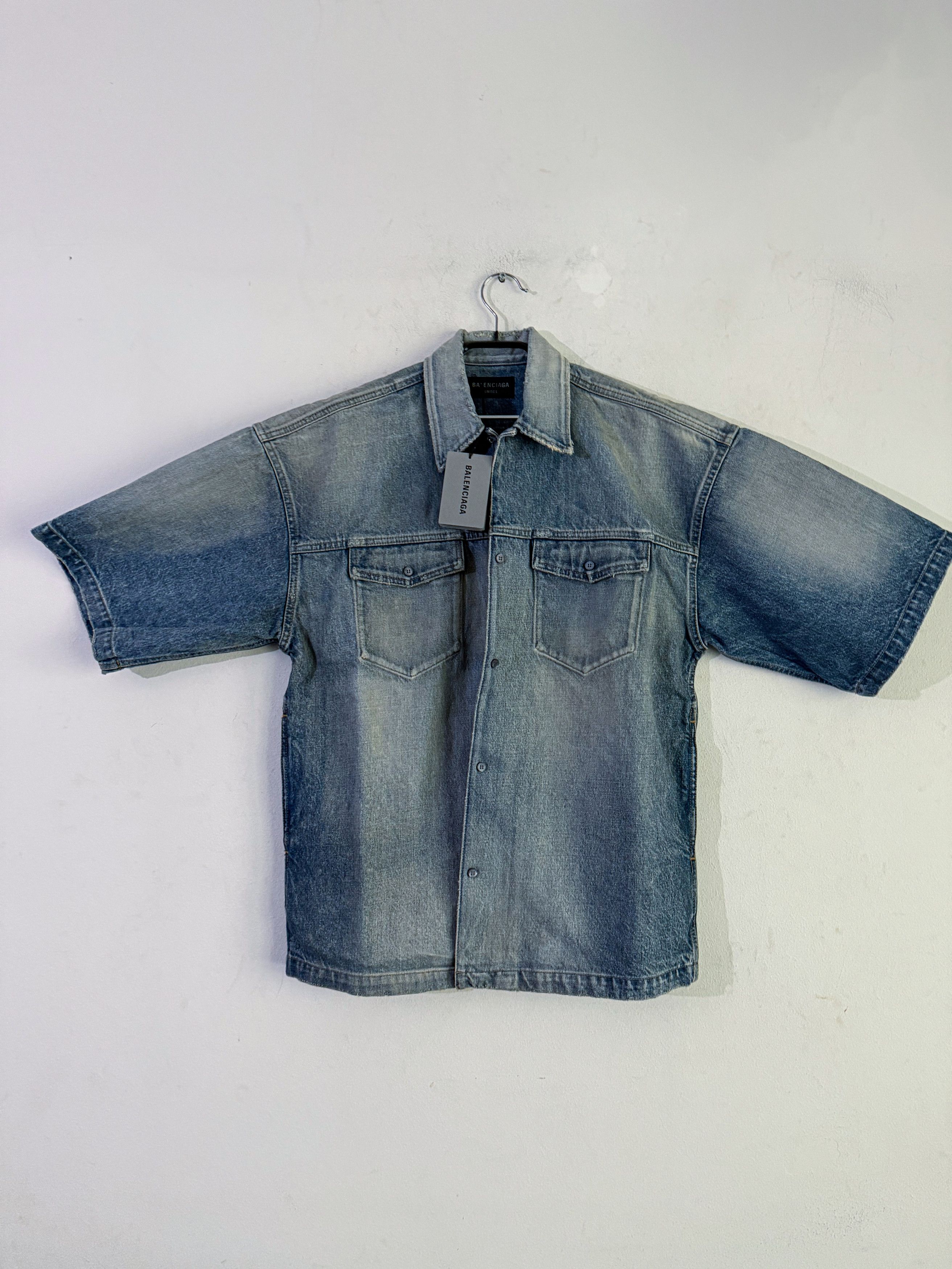 Balenciaga Oversized Masking Tape Denim Shirt Size US M / EU 48-50 / 2 - 4 Thumbnail