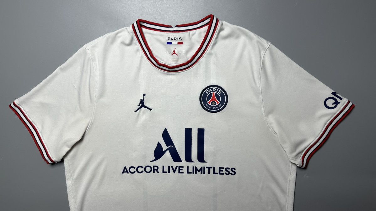 Vintage PSG NIKE 2021/2022 FOOTBALL FOURTH JERSEY #30 MESSI Size US XL / EU 56 / 4 - 3 Thumbnail