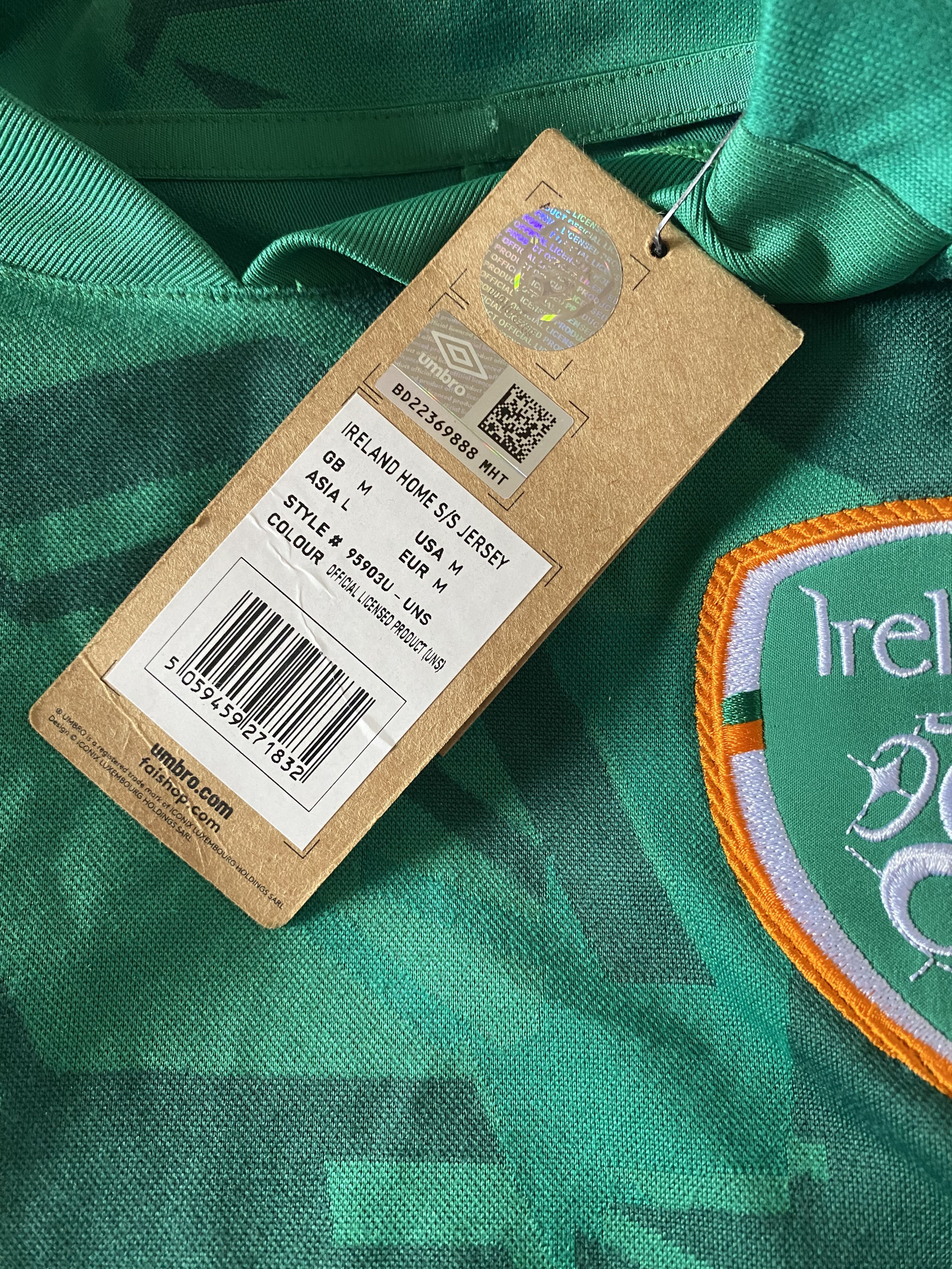 Umbro IRELAND - 2022 - 2023 - M/L - Umbro - NEW with tags - UNIQUE Size US M / EU 48-50 / 2 - 7 Thumbnail