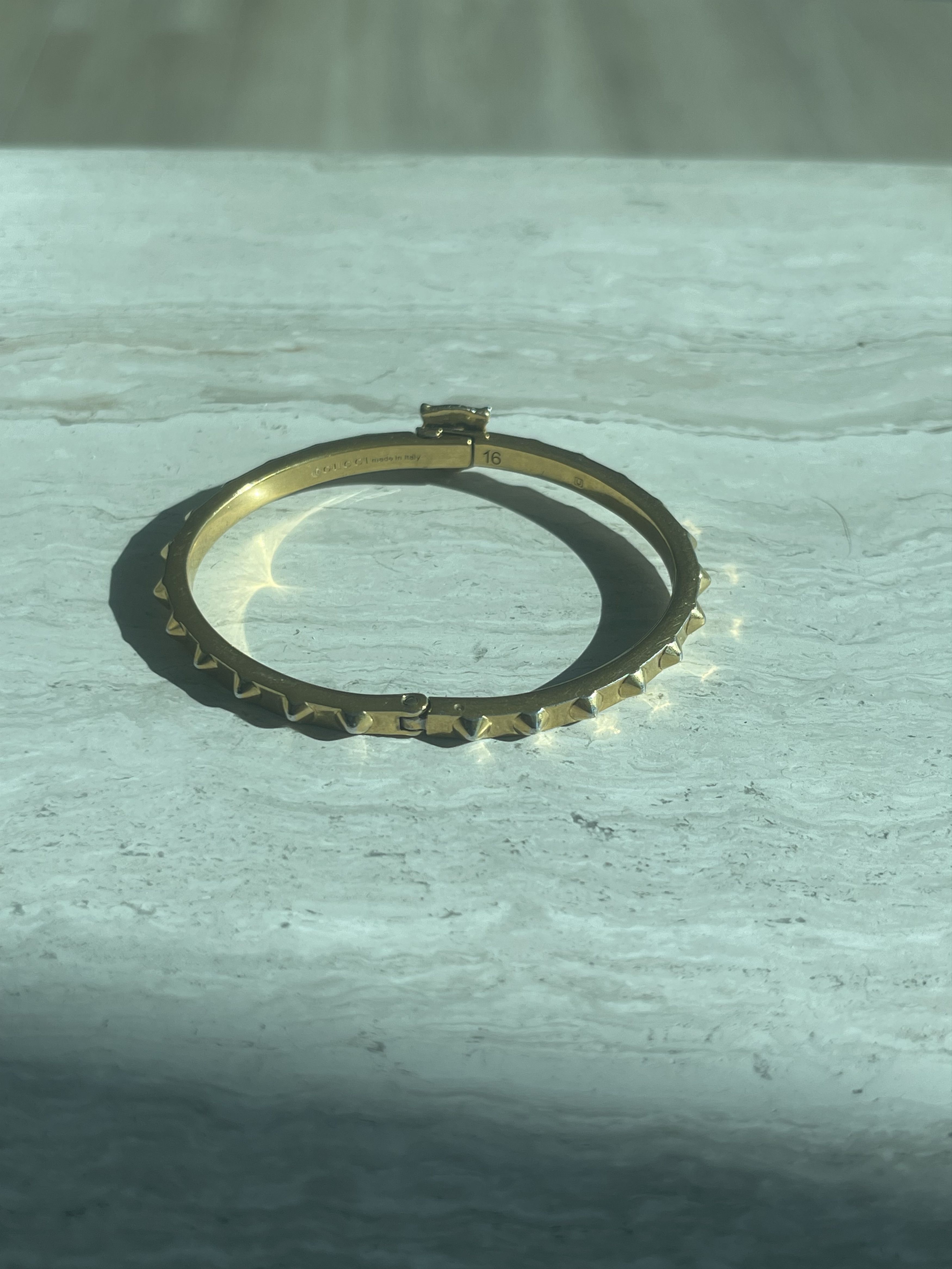Gucci Gucci Tiger Head Gold Stud Bangle Bracelet Size ONE SIZE - 2 Thumbnail