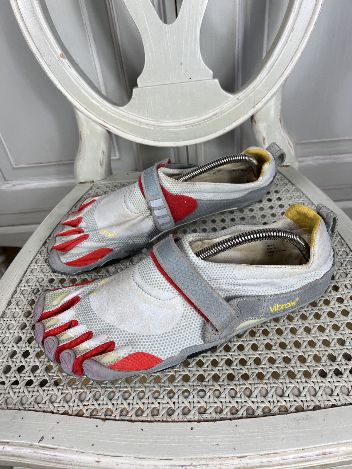Vibram RARE VIBRAM FIVE FINGERS TRAINERS SLIP ON Size US 11.5 / EU 44-45 - 3 Thumbnail