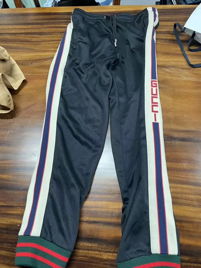Gucci Gucci Size XS Side-label school uniform sports trousers 25 Size US 30 / EU 46 - 1 Thumbnail