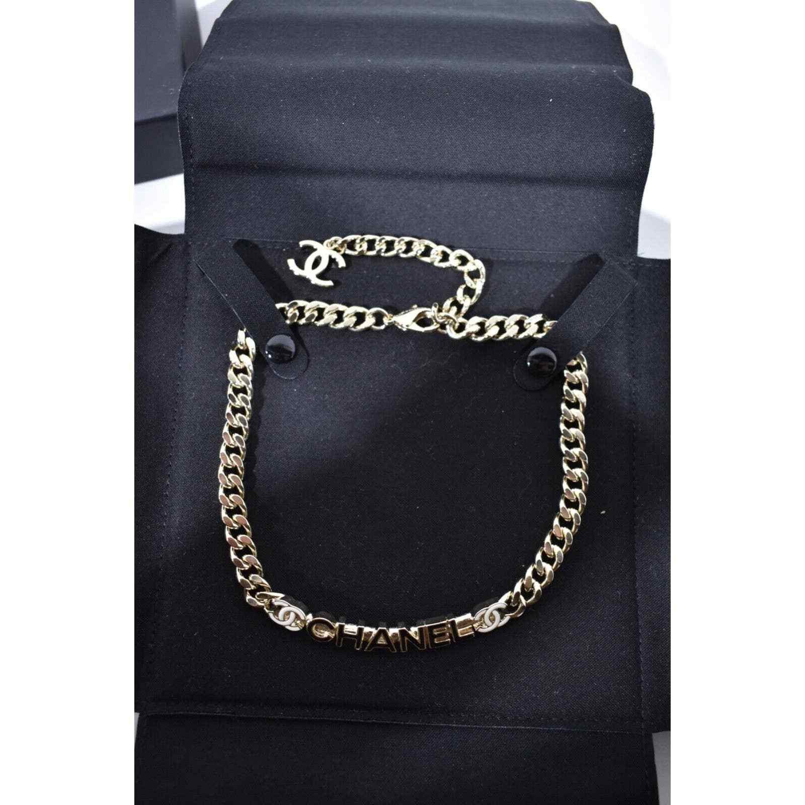 Chanel Chanel 22S Gold Name Plate CC Logo Short Choker Necklace Size ONE SIZE - 8 Thumbnail