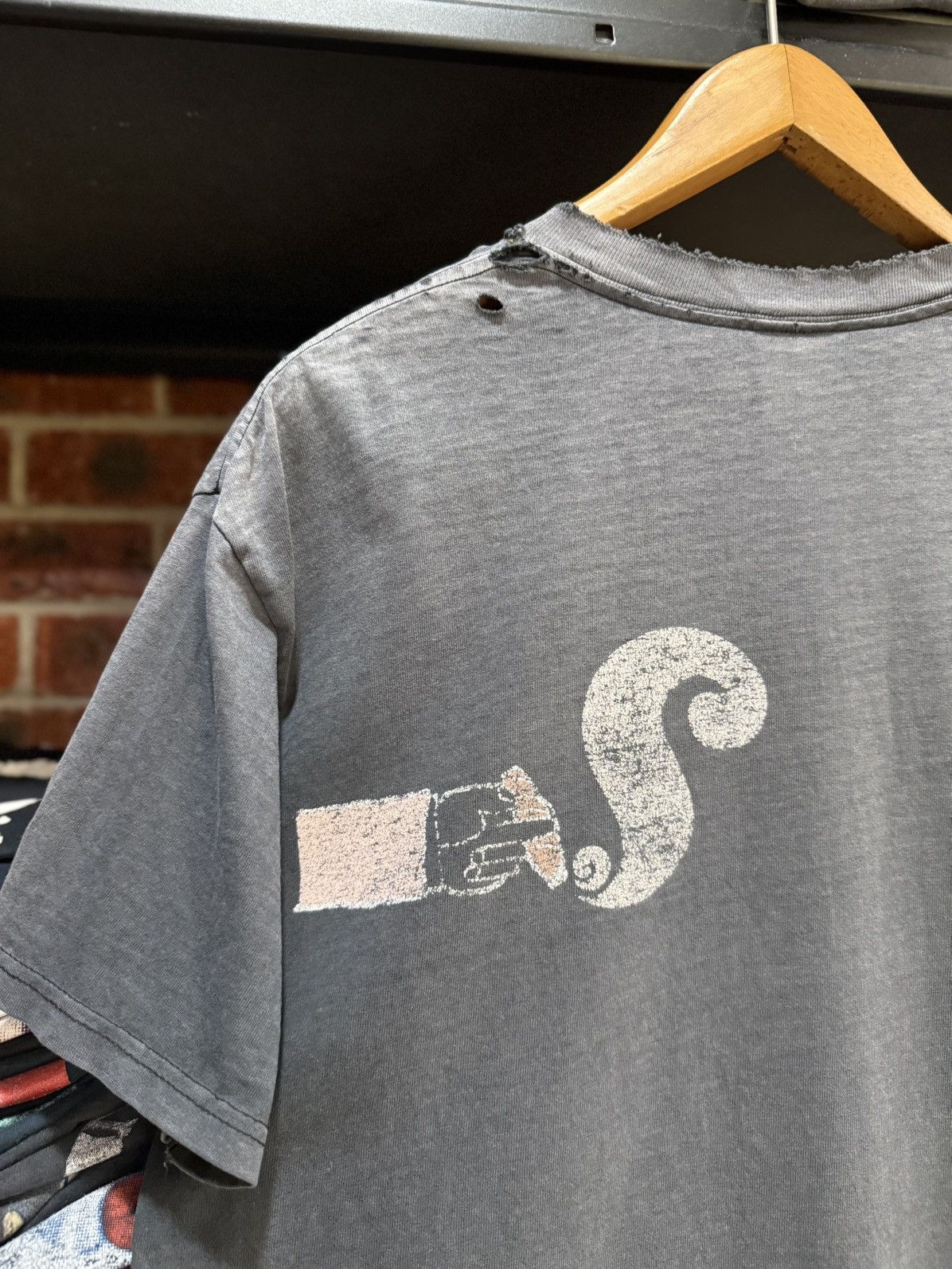 Stussy Thrashed Vintage Stussy Skateboard Sun Faded Tee Size US L / EU 52-54 / 3 - 14 Thumbnail