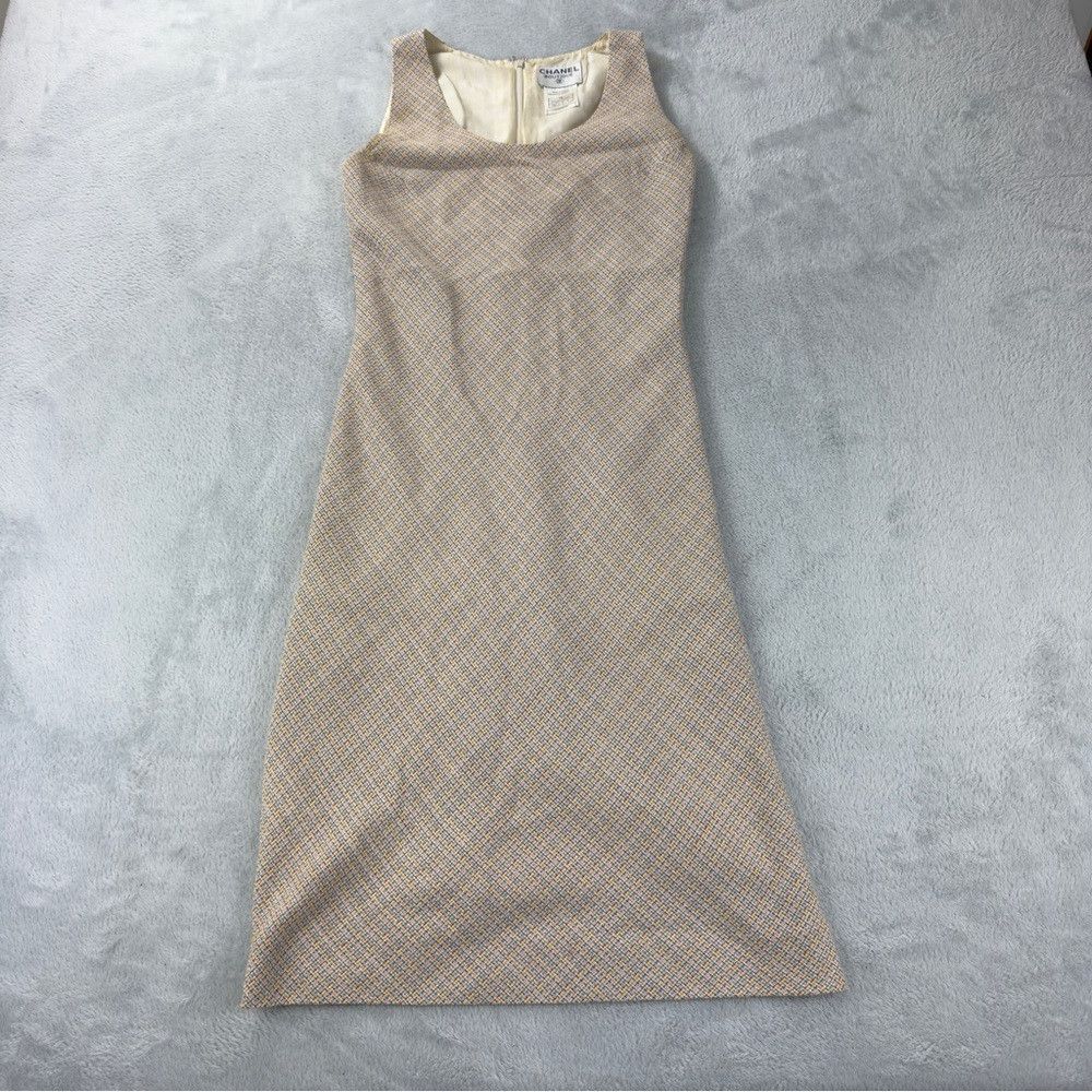 Chanel Chanel Boutique Women's Size Small US/36 EU 62% Wool and 38 Size S / US 4 / IT 40 - 1 Thumbnail