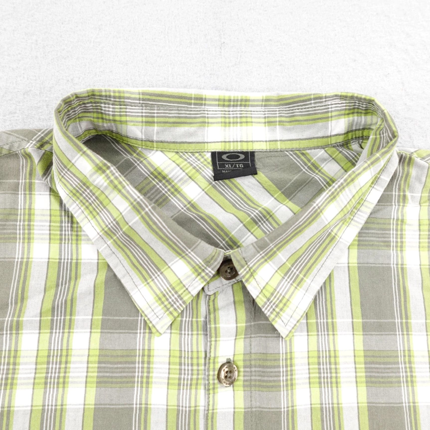 Oakley Oakley Shirt Mens XL Green Gray Plaid Button Up Performance Lightweight Outdoors Mens Size US XL / EU 56 / 4 - 2 Thumbnail