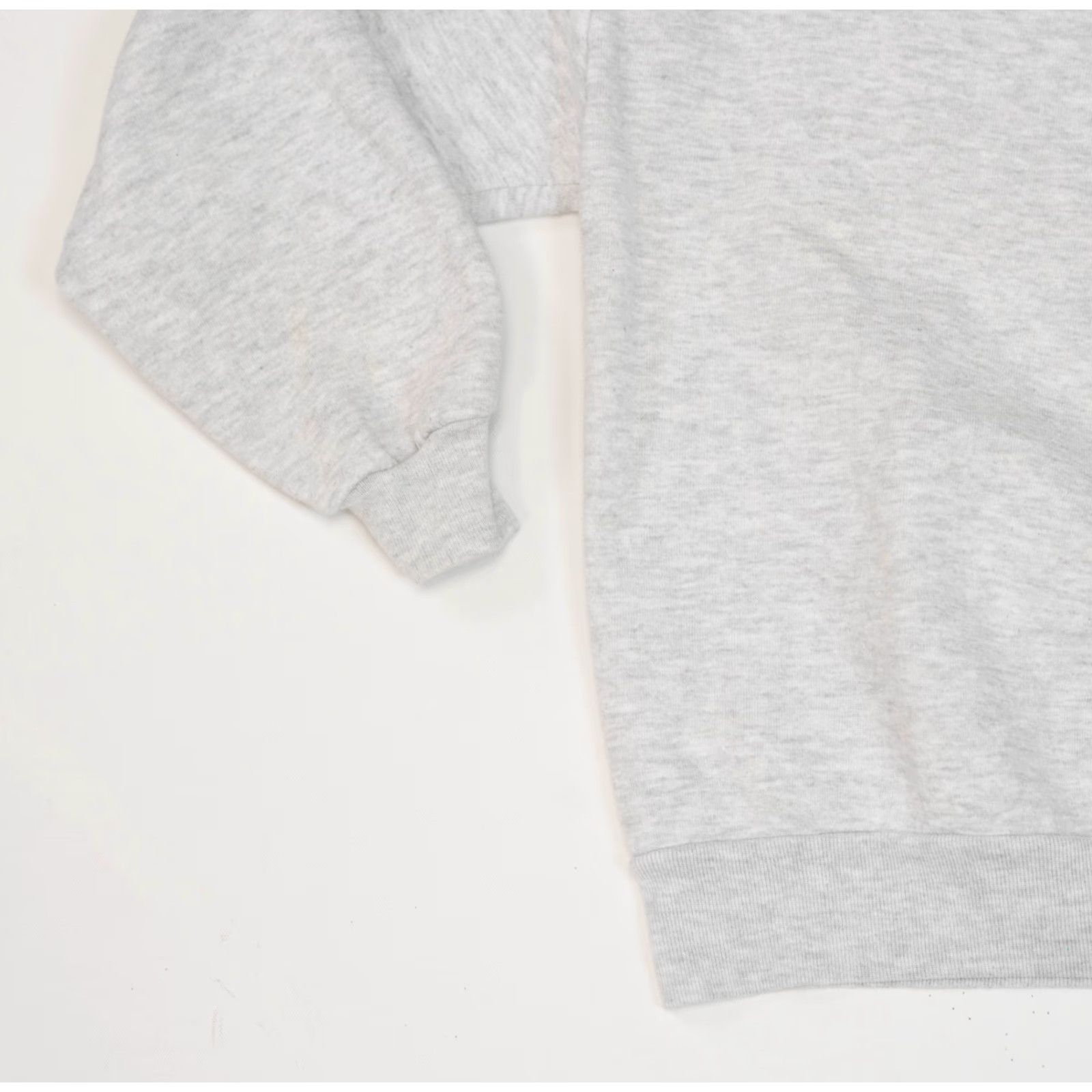 Mickey & Co. VINTAGE Disney Mickey Mouse Embroidered Crewneck Pullover Sweatshirt Women's Size L Gray Sweatshirt Disney Mickey Mouse VTG 90s 80s Cartoon USA Size L / US 10 / IT 46 - 6 Thumbnail