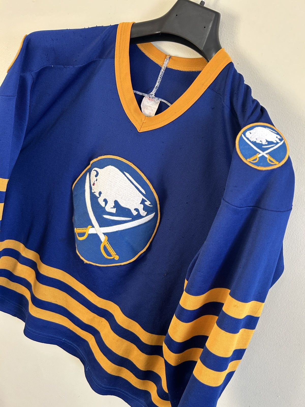 Ccm Vintage CCM Buffalo Sabres NHL Jersey Size US L / EU 52-54 / 3 - 3 Thumbnail