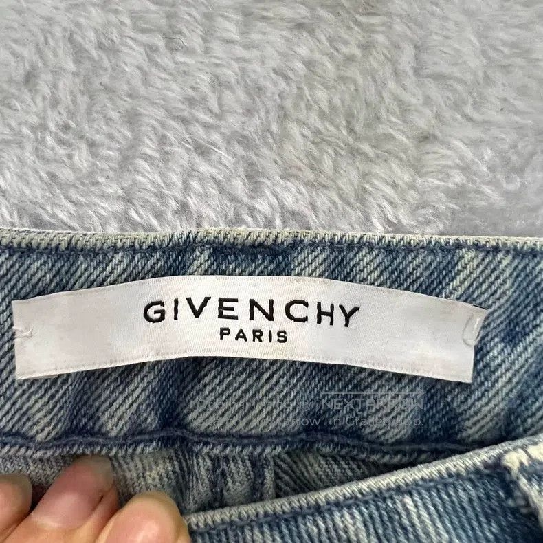 Givenchy Givenchy Size36 Graffiti Star Denim Skirt Size L / US 10 / IT 46 - 3 Thumbnail
