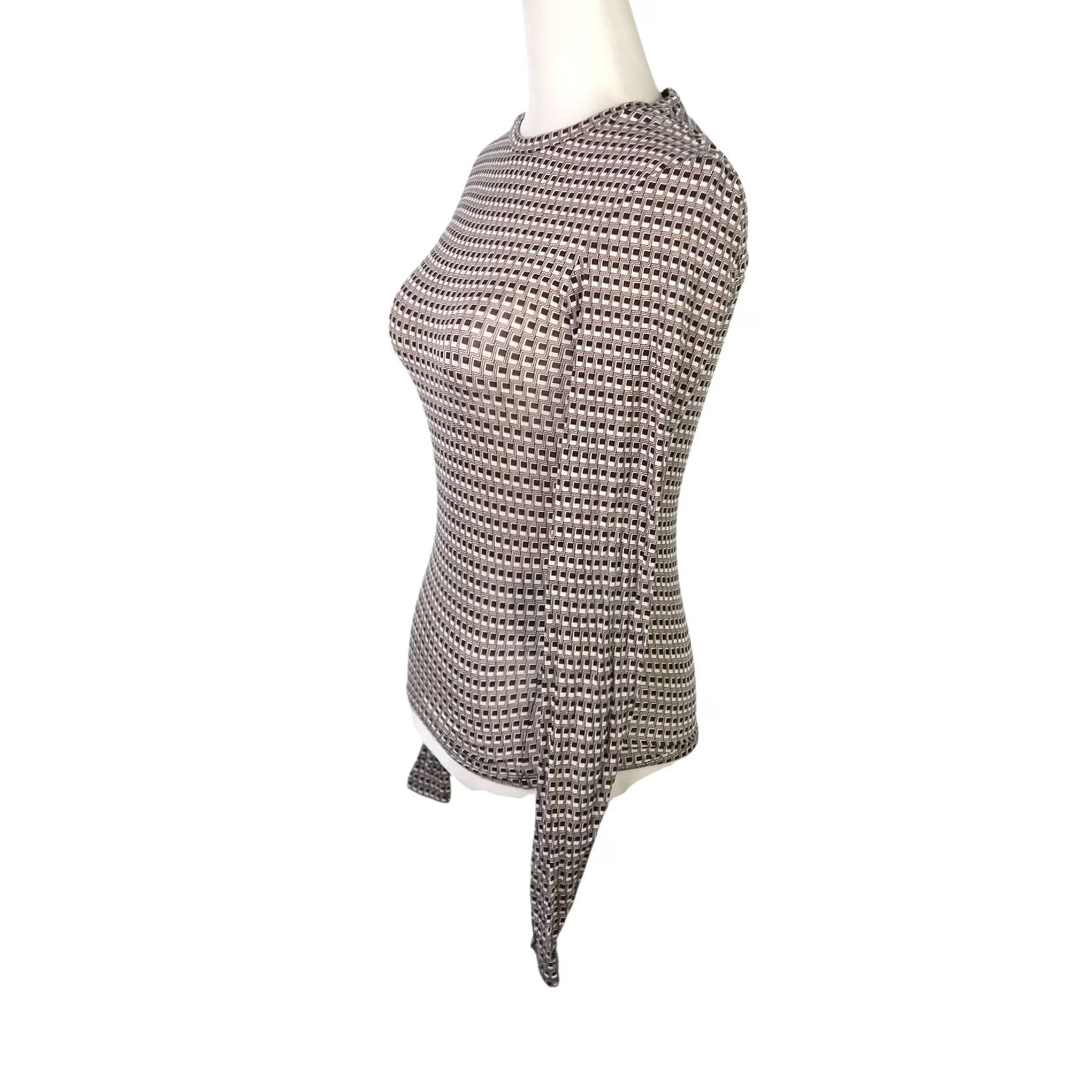 Cos VINTAGE Cos Second Skin Long Sleeve Top Black and Cream Geo Grid Print XS Women T-Shirt Geometric Long Sleeve Slim Fit Lyocell and elastane Mens? Size XS / US 0-2 / IT 36-38 - 4 Thumbnail