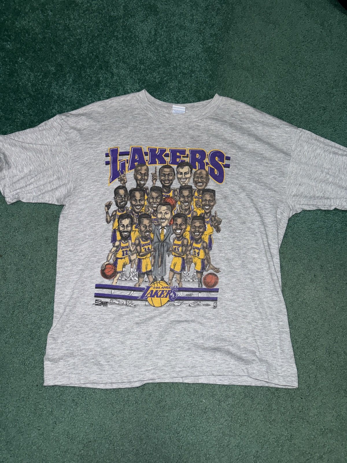 Salem Sportswear 1988 Vintage Showtime Lakers T-Shirt Size US XL / EU 56 / 4 - 1 Thumbnail