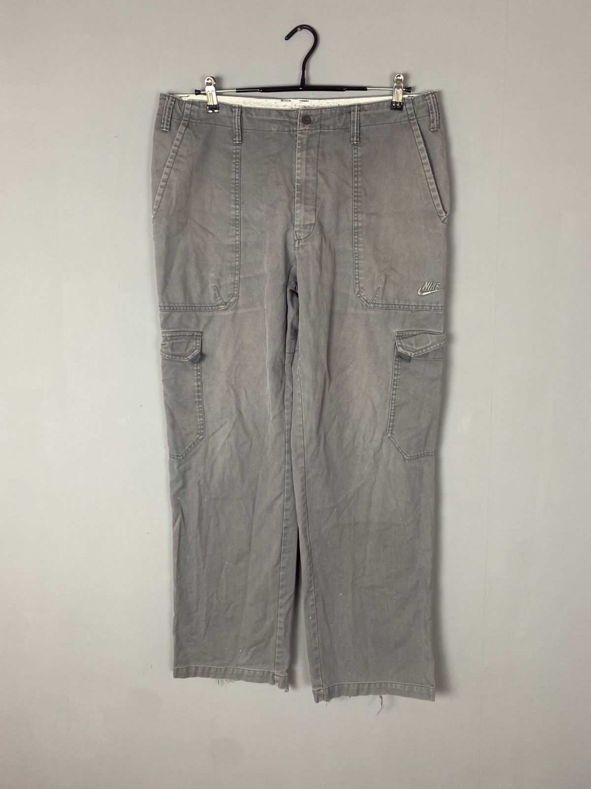 Japanese Brand × Nike × Vintage Vintage 00s Nike cargo pants Size US 34 / EU 50 - 1 Thumbnail