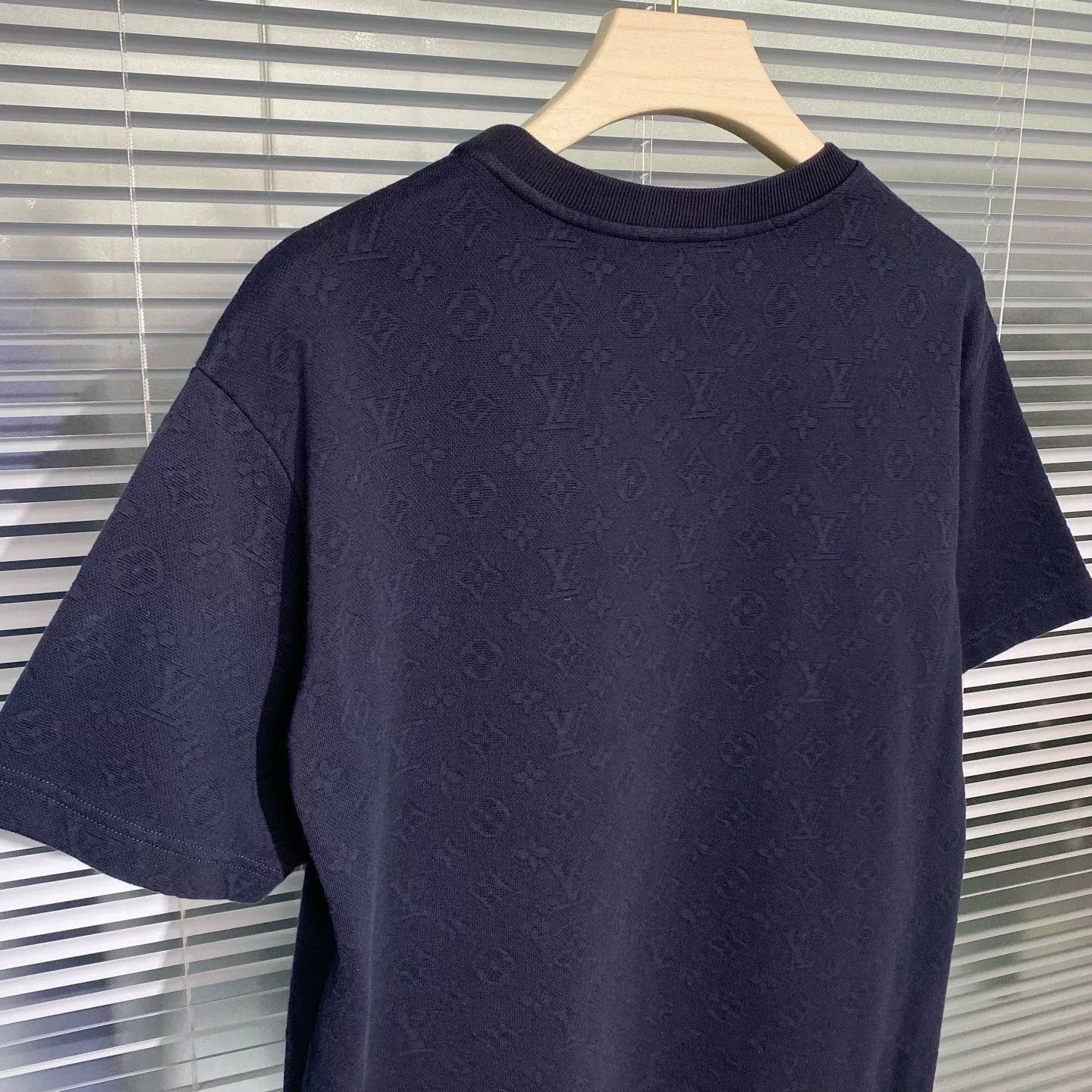Louis Vuitton LV Short Sleeve T-Shirt M Size US M / EU 48-50 / 2 - 4 Thumbnail