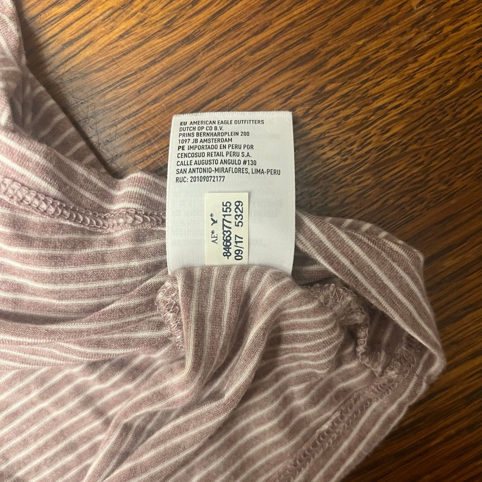 American Eagle Outfitters Vintage American Eagle Soft & Sexy Bell Sleeve Top Size XS Size XS / US 0-2 / IT 36-38 - 3 Thumbnail