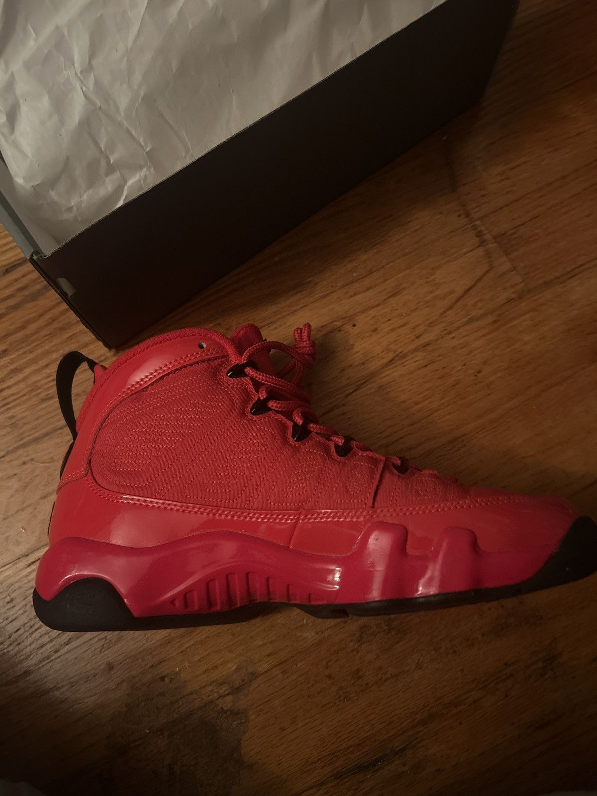 Jordan Brand Chile Red 9 Retro (GS) Size US 5 / EU 37 - 7 Thumbnail
