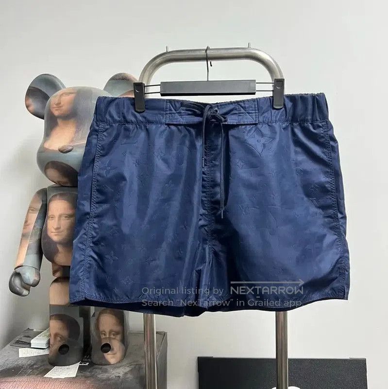 Louis Vuitton Louis Vuitton Men's Navy Blue Shorts XL . Size US 44 / EU 60 - 1 Thumbnail