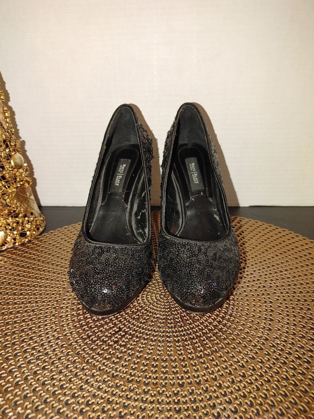 White House Black Market White House Black Market Size 6M Size US 6 / IT 36 - 3 Thumbnail