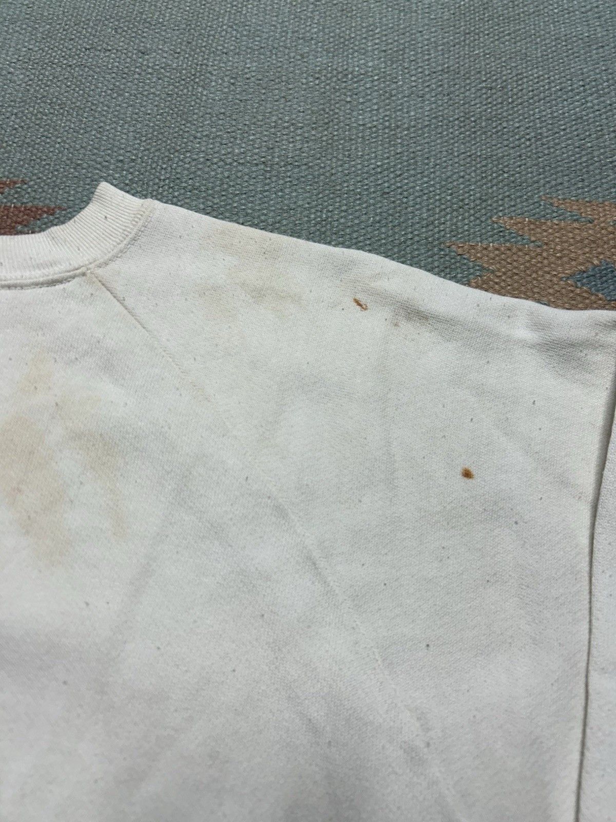 Vintage Vintage 70s 80s sweatshirt blank white stain grunge worn XL Size US XL / EU 56 / 4 - 12 Thumbnail