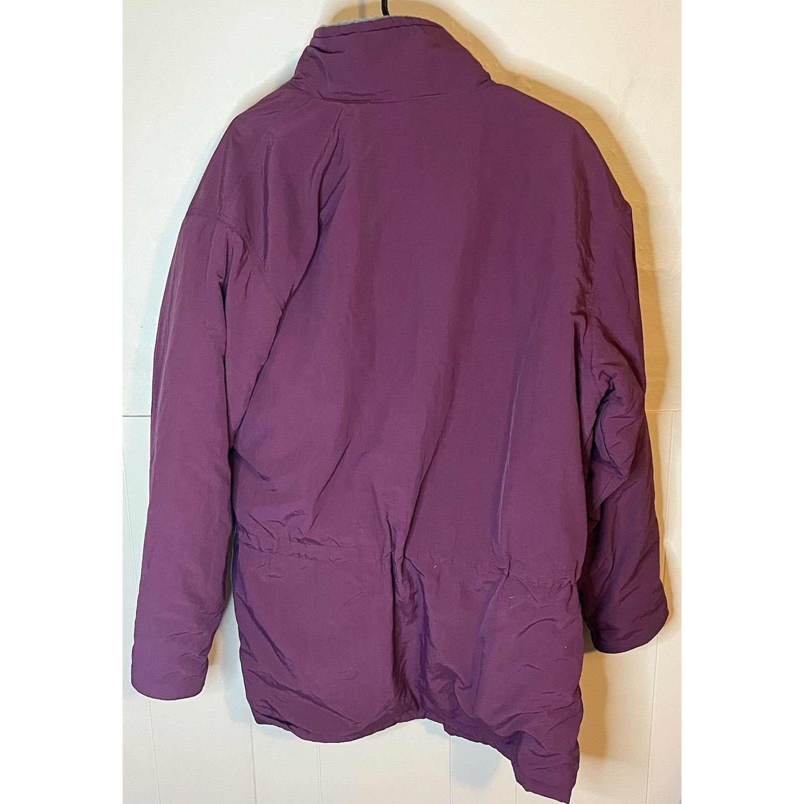 L.L. Bean Vintage L.L. Bean Mens M Maroon Nylon Full Zip Jacket Size US M / EU 48-50 / 2 - 8 Thumbnail