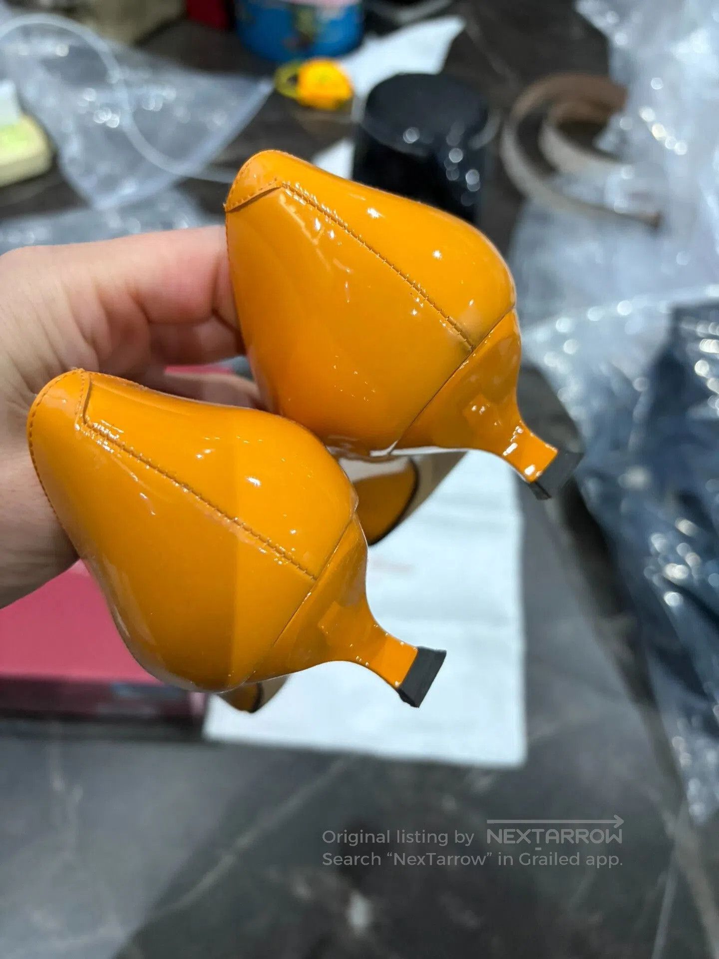 Roger Vivier Roger Vivier Mango Yellow Kitten Heel Pumps. Size US 5 / IT 35 - 5 Thumbnail