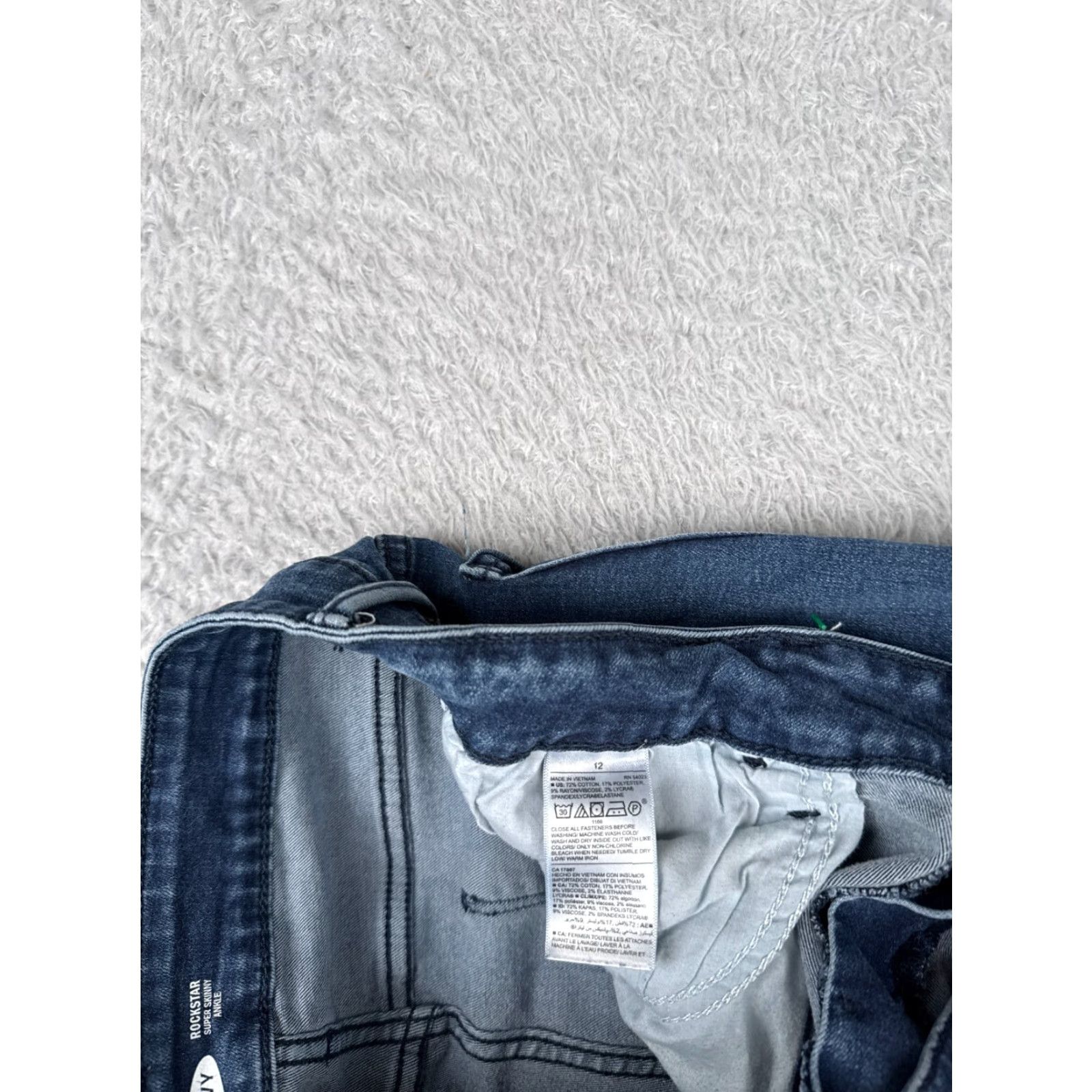 Old Navy Old Navy Rockstar Super Skinny Jeans Womens 12 Blue Denim Mid Rise 30x24 Distressed Retro Size 34" / US 12 / IT 48 - 7 Thumbnail