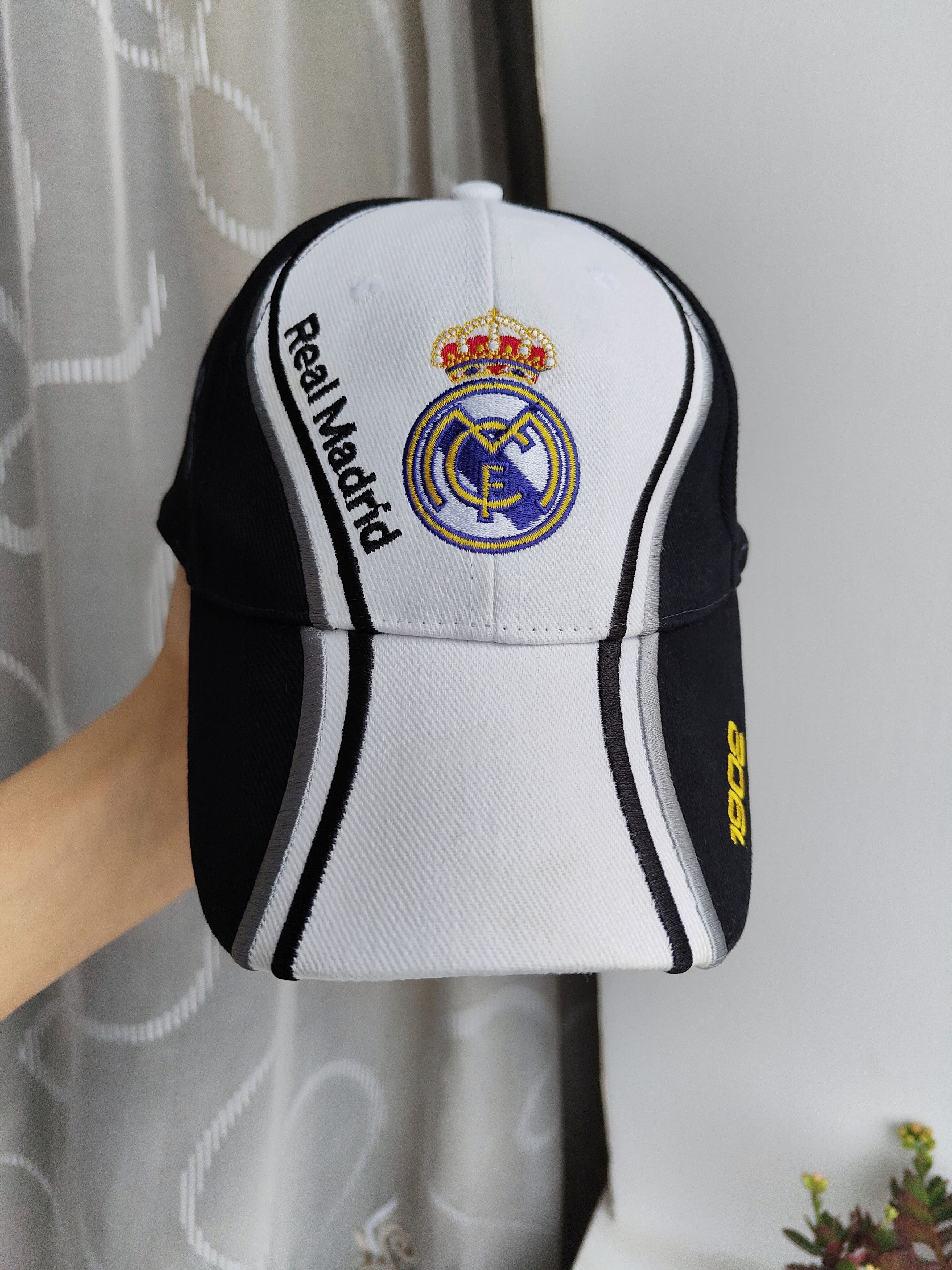 Vintage Vintage Real Madrid Baseball Cap Vintage Very Rare Cap Size ONE SIZE - 5 Thumbnail