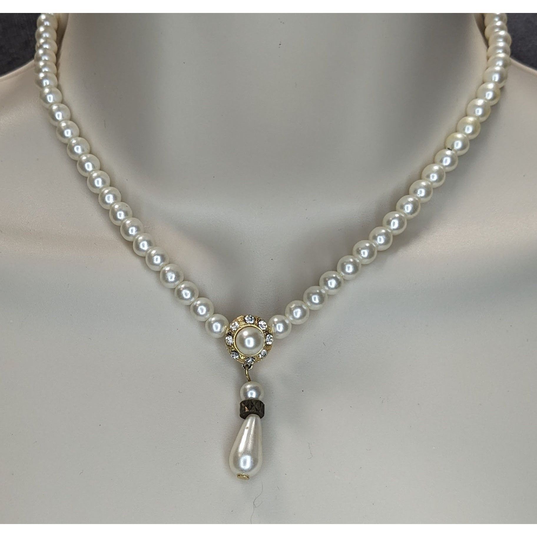 Other Vintage Bridal Faux Pearl Necklace With Rhinestone Accents Size ONE SIZE - 1 Thumbnail