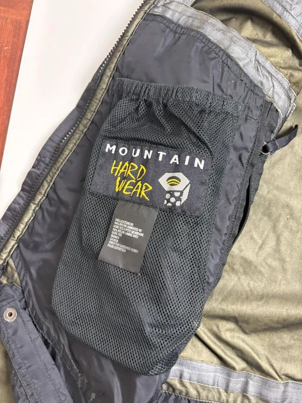 Mountain Hardwear Vintage Mountain Hardwear Conduit Hooded Shell Jacket Size US L / EU 52-54 / 3 - 8 Thumbnail