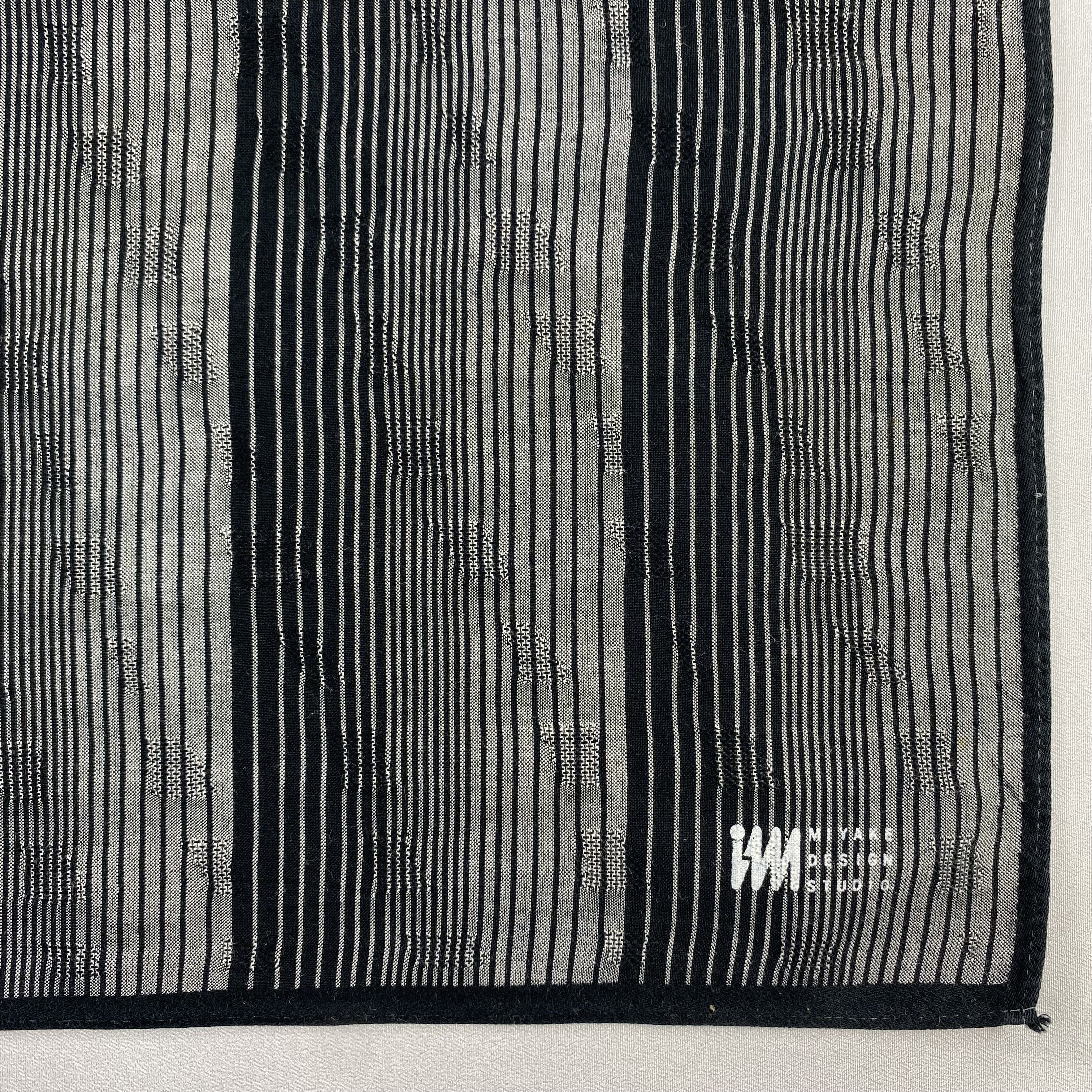 Issey Miyake × Vintage Issey Miyake Bandana/ Handkerchief / Neckerchief-P1767 Size ONE SIZE - 3 Thumbnail