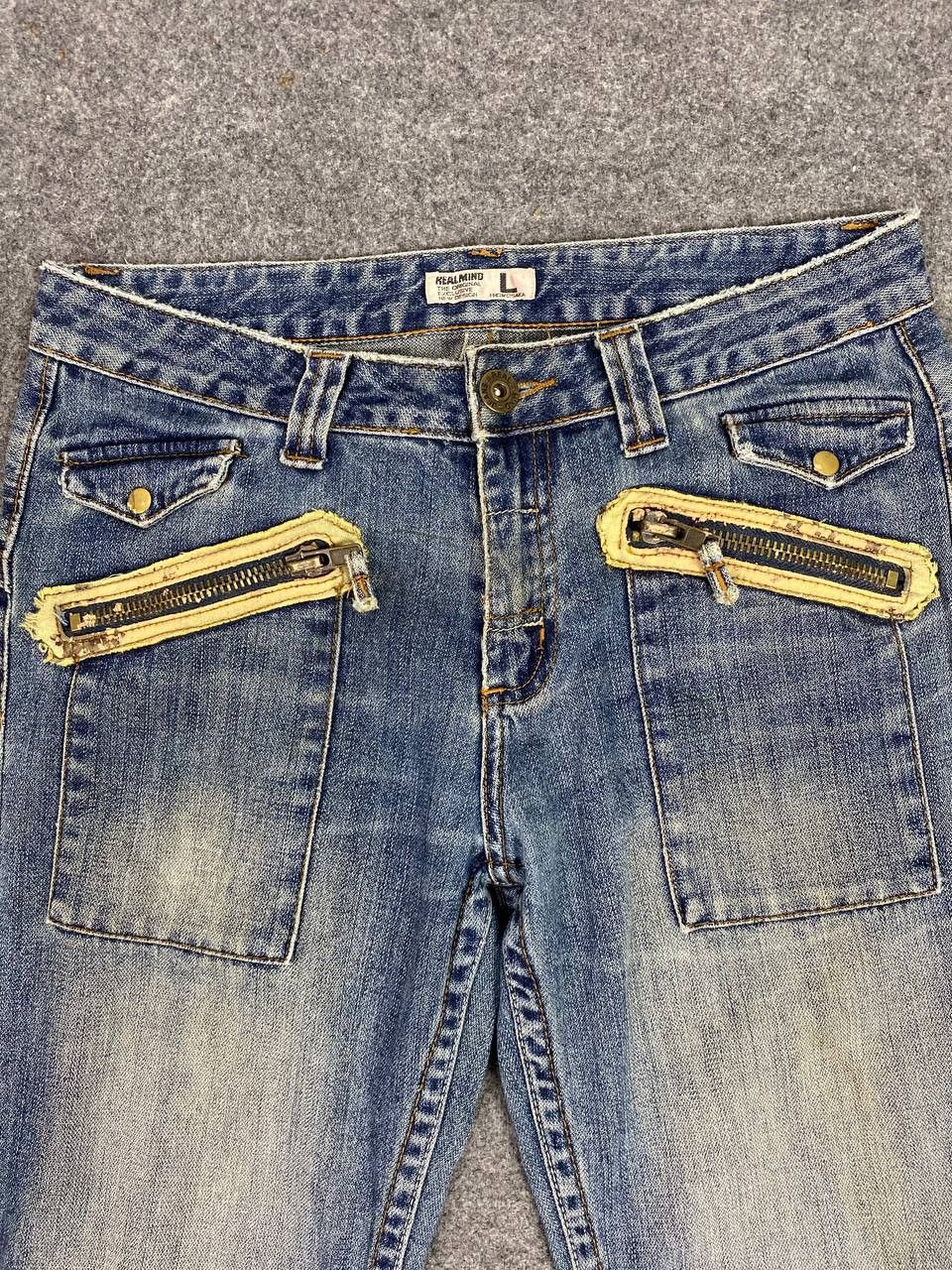 Japanese Brand realmind japanese brands bootcut distressed denim Size US 34 / EU 50 - 11 Thumbnail