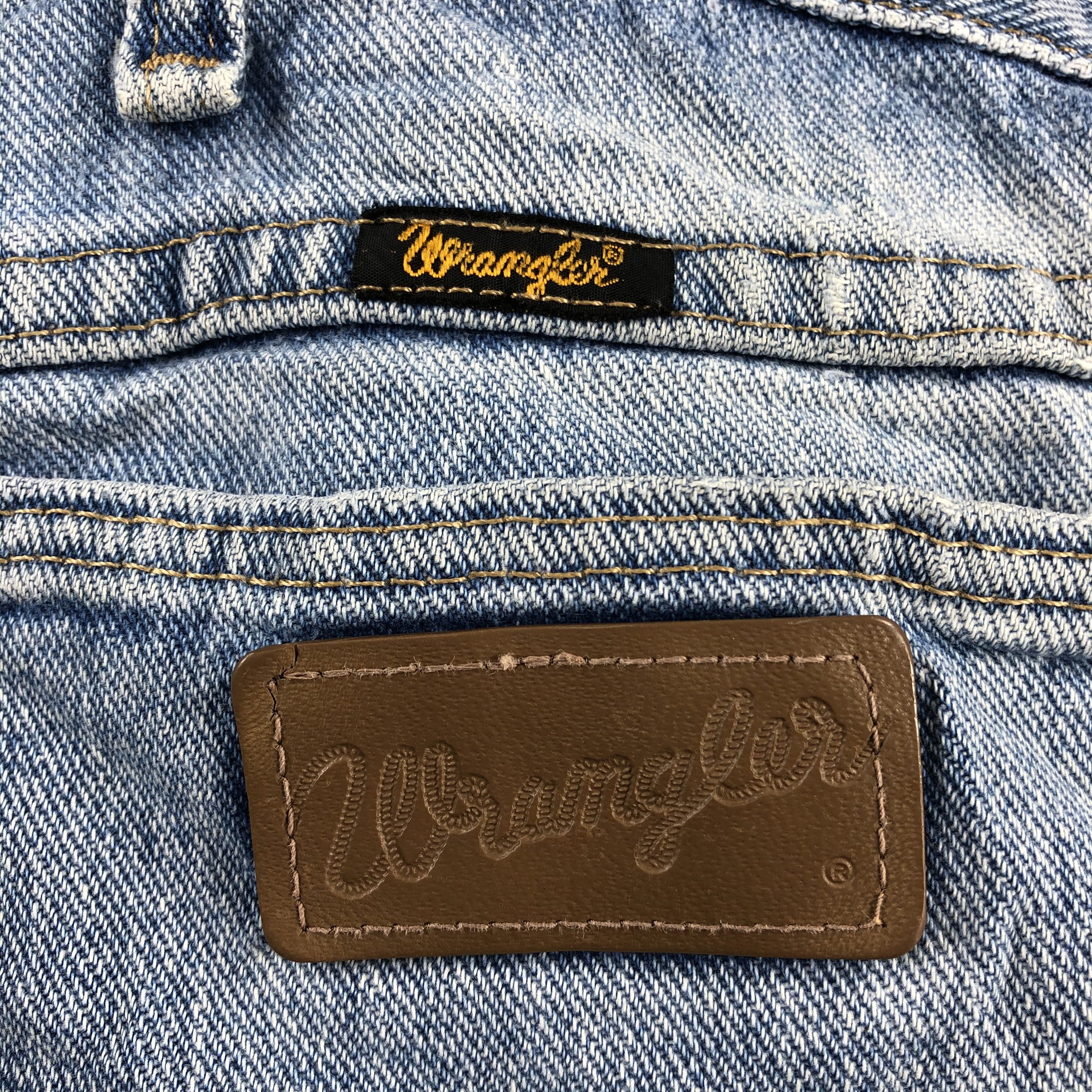 Vintage Vintage Blue Wash Wrangler Jeans-J2405 Size US 40 / EU 56 - 5 Thumbnail