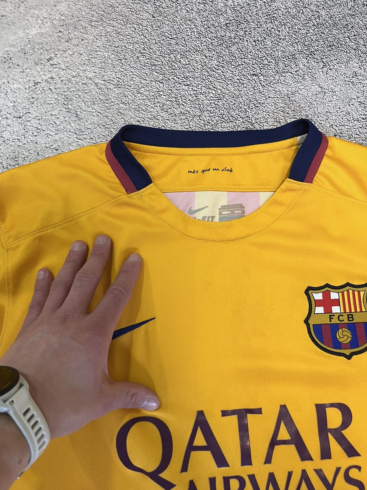 Nike Nike FC Barcelona Away Men’s Jersey Soccer Football Shirt Size US XL / EU 56 / 4 - 17 Thumbnail