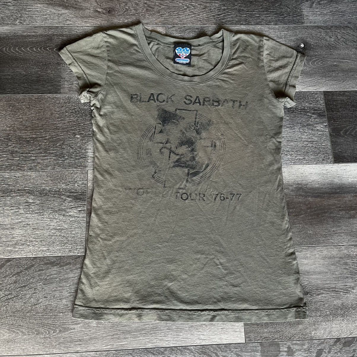 Band Tees × Black Sabbath × Vintage Vintage 2000s Black Sabbath Winterland Tour 76-77 Band Tee Size L / US 10 / IT 46 - 1 Thumbnail