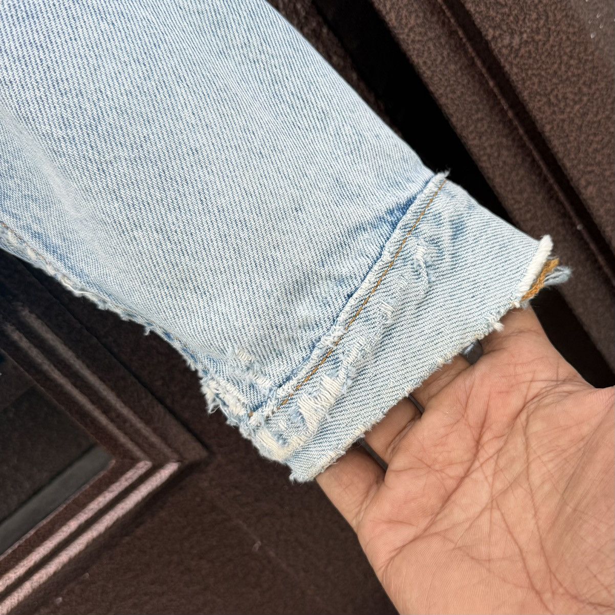 Levi's Vintage Levi’s Distressed Denim Light Wash Grunge Trucker Size US L / EU 52-54 / 3 - 16 Thumbnail