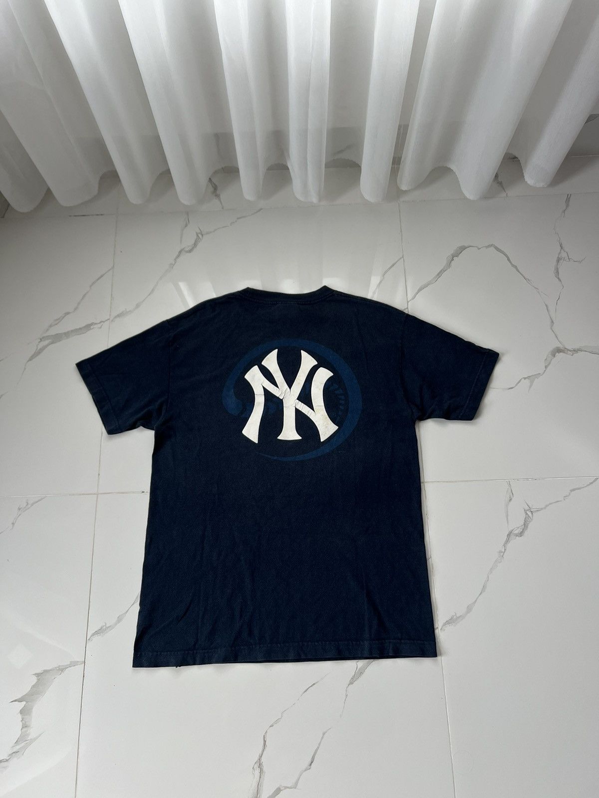 New York Yankees × Nike × Vintage 90’s RARE NIKE NY YANKEES BASEBALL Y2K BIG LOGO TEE Size US S / EU 44-46 / 1 - 2 Thumbnail