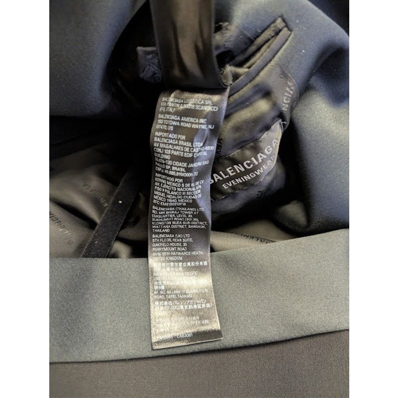 Balenciaga o1rshd1 Oversized Tuxedo Jacket in Black Wool Barathea Size US XXS / EU 40 - 21 Thumbnail