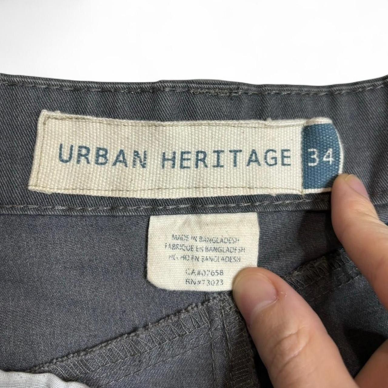 Vintage Vintage 00s Faded Grey Shorts Size US 33 - 5 Thumbnail