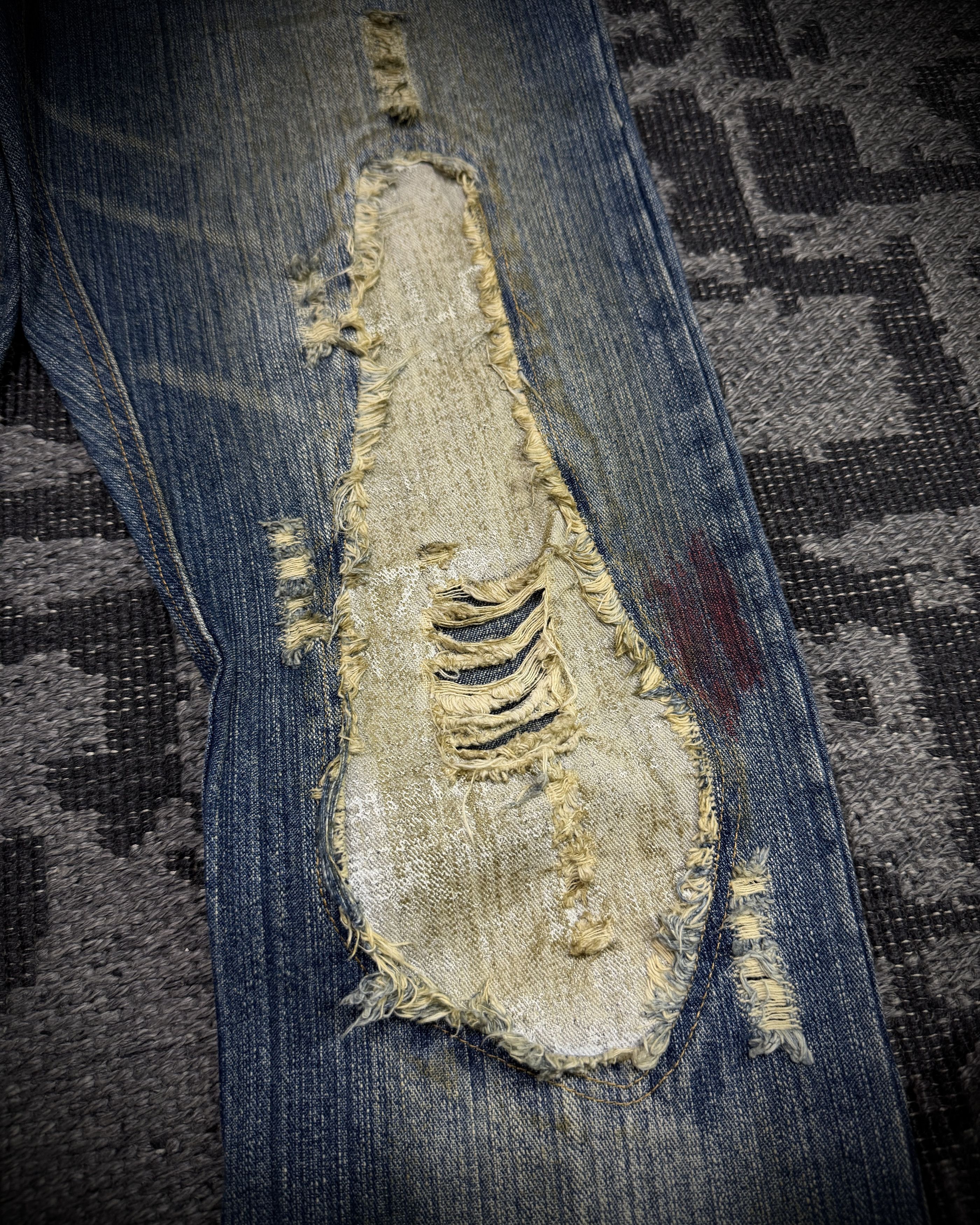 In The Attic In The Attic Dirty Distressed Multi-Zip Bootcut Denim Size US 33 - 7 Thumbnail