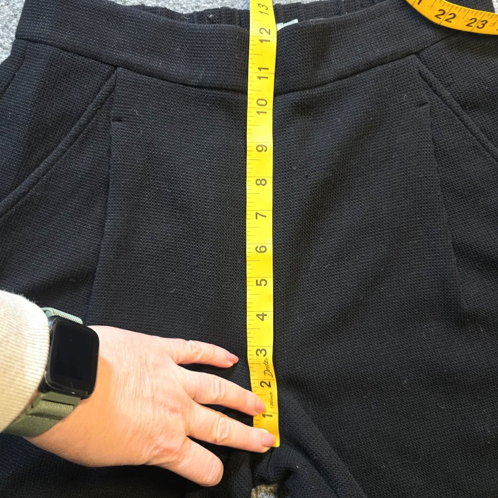 Vince Vince Pants Womens Size S Black Waffle Knit Wool Blend Tapered Pull On Casual Ranked Regular Ankle 27 In Inseam City Seasonal Fall Winter Spring Women Size 28" / US 6 / IT 42 - 7 Thumbnail