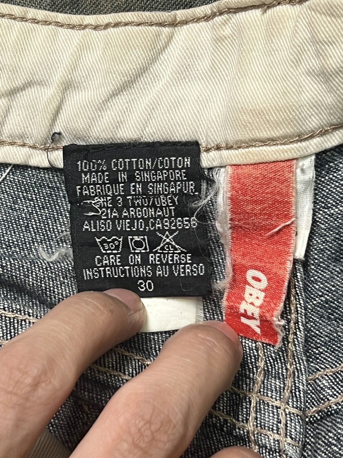 Obey × Shepard Fairey Baggy Vintage The Obey Fiend Club - Faded, Distressed Denim Size US 30 / EU 46 - 13 Thumbnail