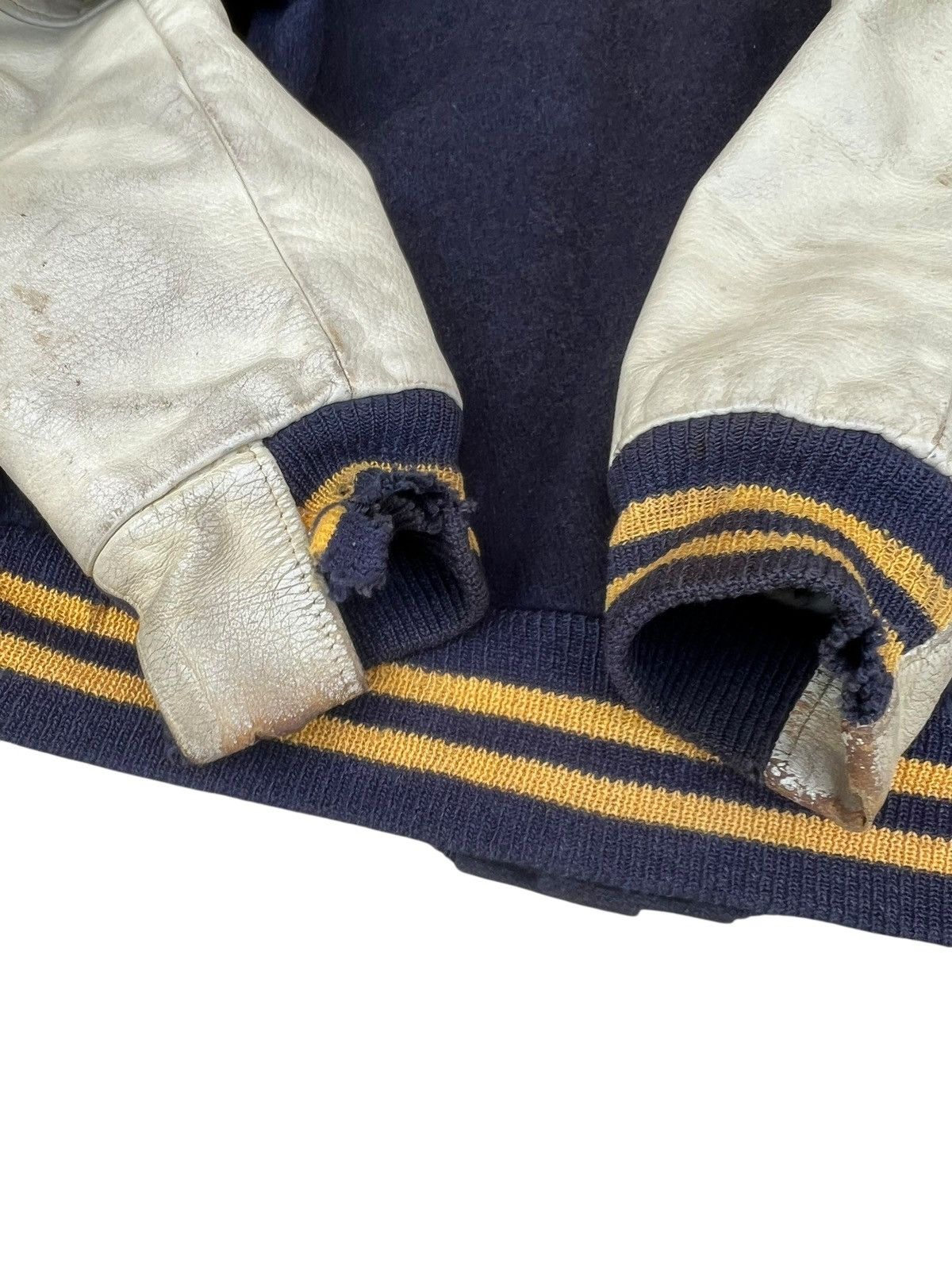 Golden Bear 70s Golden Bear Distressed Bomber Varsity Jacket Size US L / EU 52-54 / 3 - 24 Thumbnail