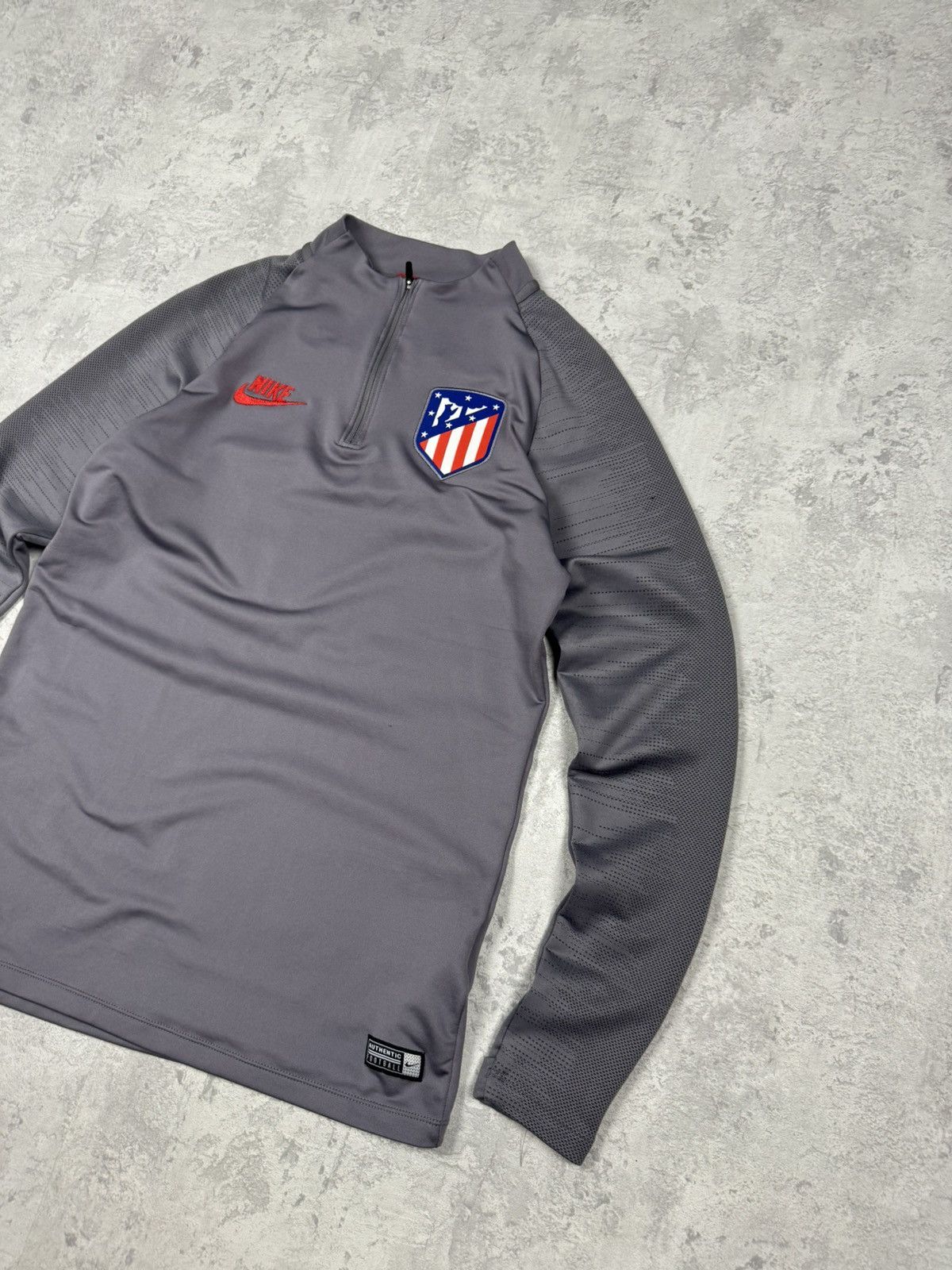 Nike Nike Atletico Madrid Long Sleeve Training Soccer Jersey Size US S / EU 44-46 / 1 - 3 Thumbnail