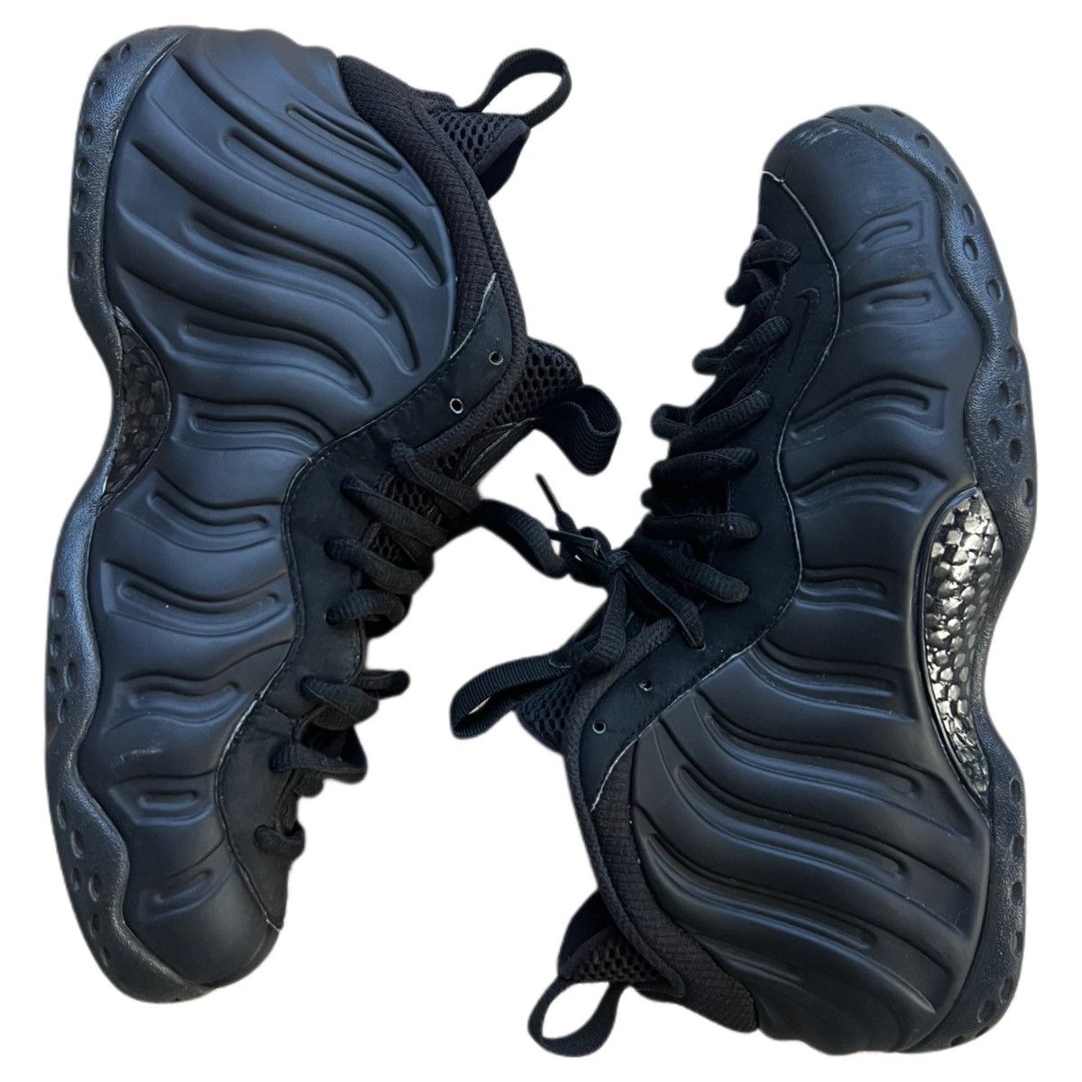 Nike Nike Air Foamposite One Triple Black. Size US 9 / EU 42 - 1 Thumbnail