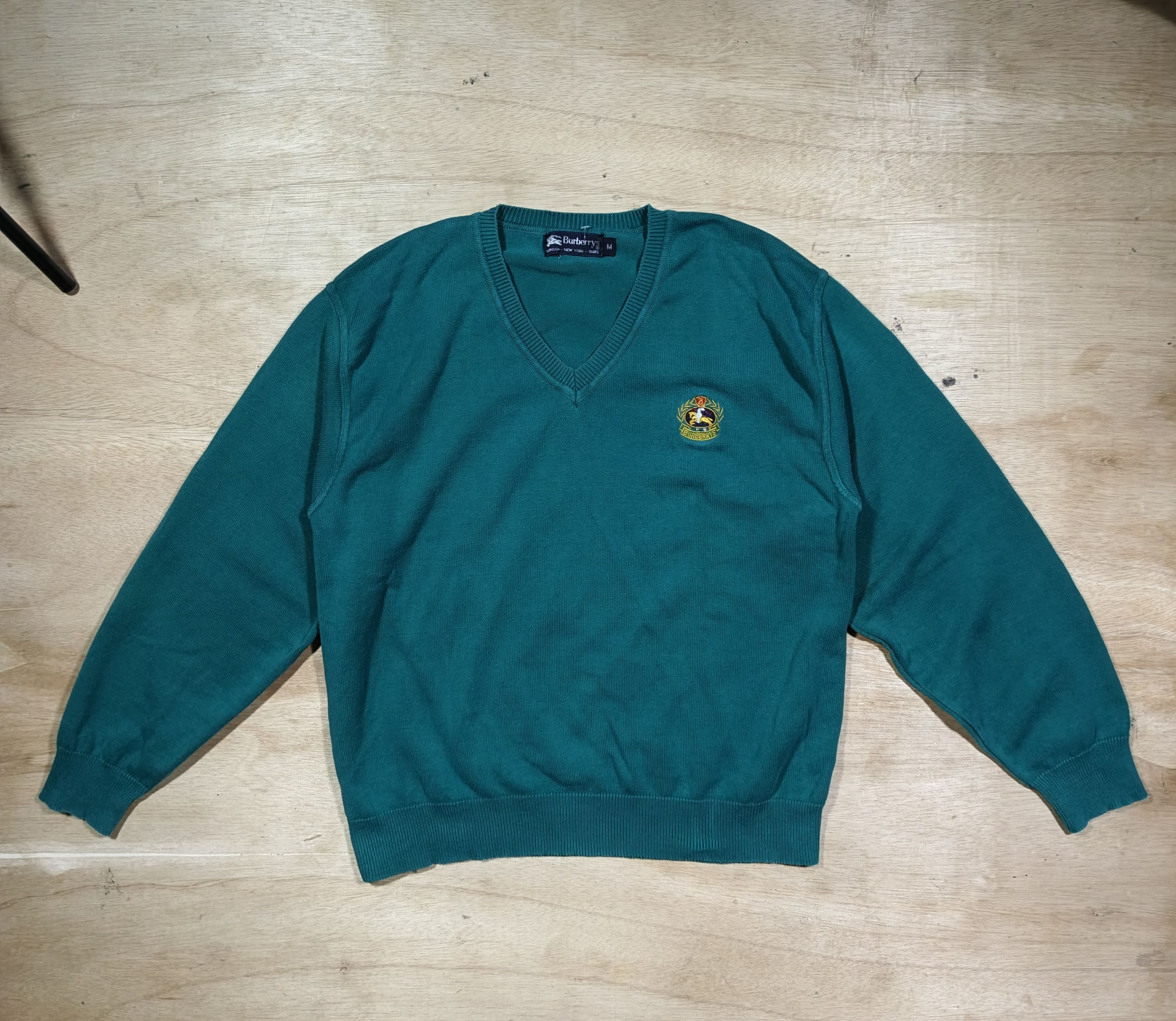 Burberry Burberry Crest Logo V-neck Sweater Size US L / EU 52-54 / 3 - 1 Thumbnail