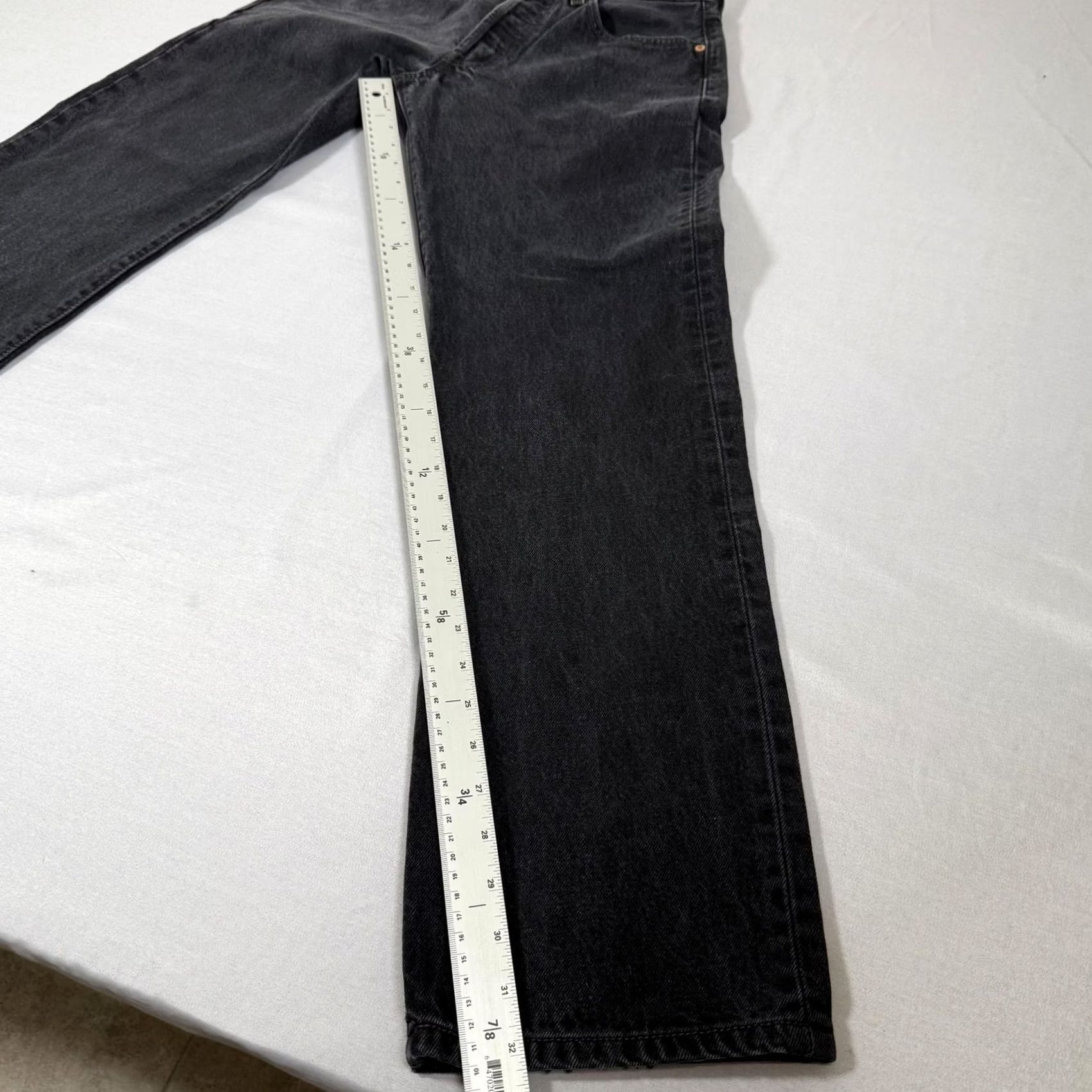 Levi's VINTAGE Levi's Jeans Mens 30x32 Black 501 Straight Fit Denim Pants Western 90s Mens Size US 30 / EU 46 - 4 Thumbnail