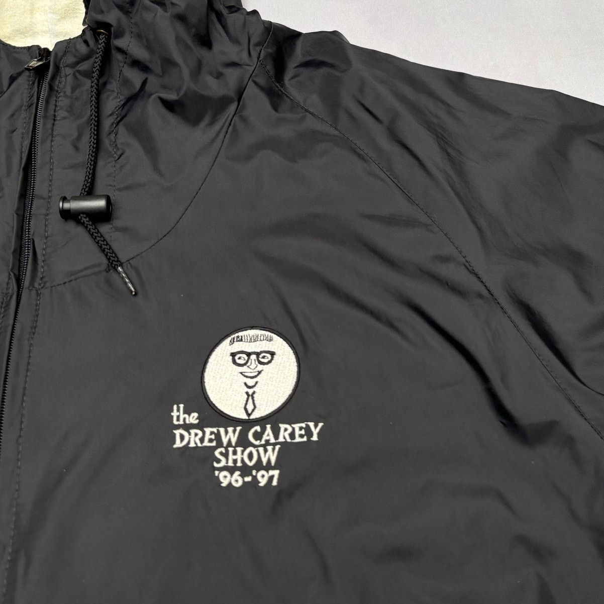 Vintage Vintage 90s The Drew Carey Show Cast & Crew Jacket Anorak L Size US L / EU 52-54 / 3 - 1 Thumbnail