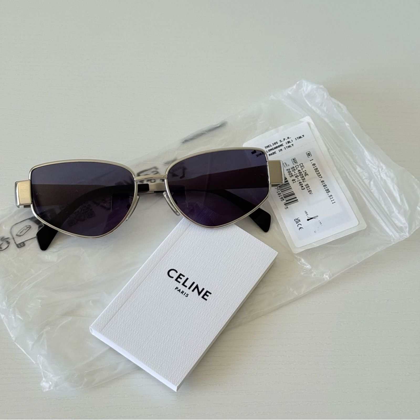 Celine New! Celine Triomphe Sunglasses CL40293U 16V, Authentic Size ONE SIZE - 1 Thumbnail