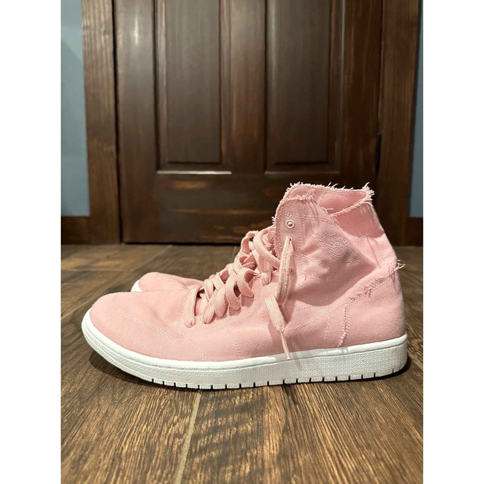 Nike VINTAGE Nike Air Jordan 1 Retro High Decon Easter Light Pink White 867338-620 12 Men Sneakers Size US 11 / EU 44 - 5 Thumbnail