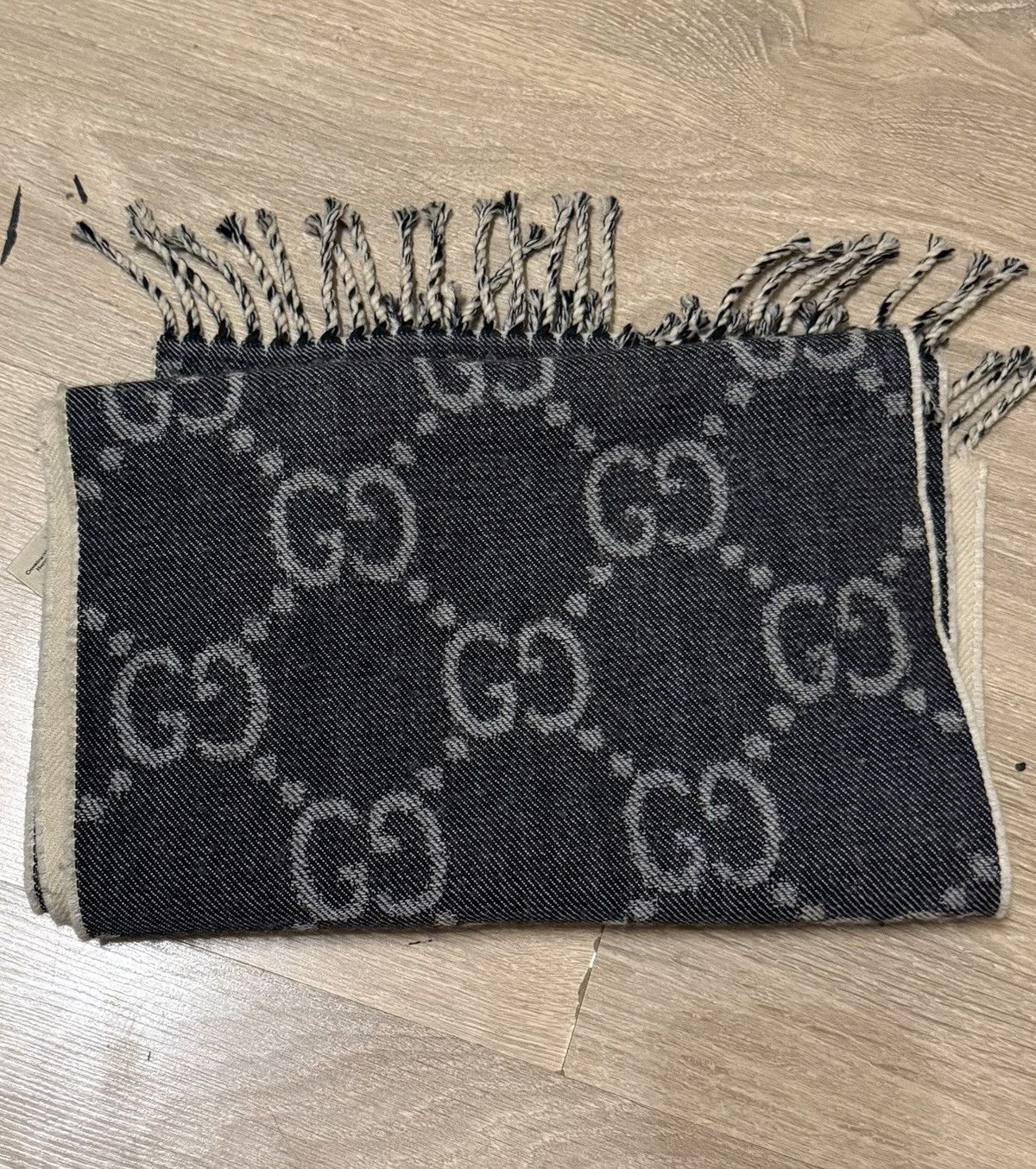 Gucci scarf